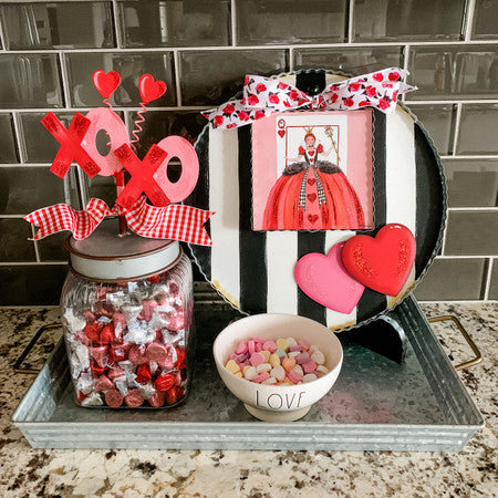 Round Black and White Stripe Display Board