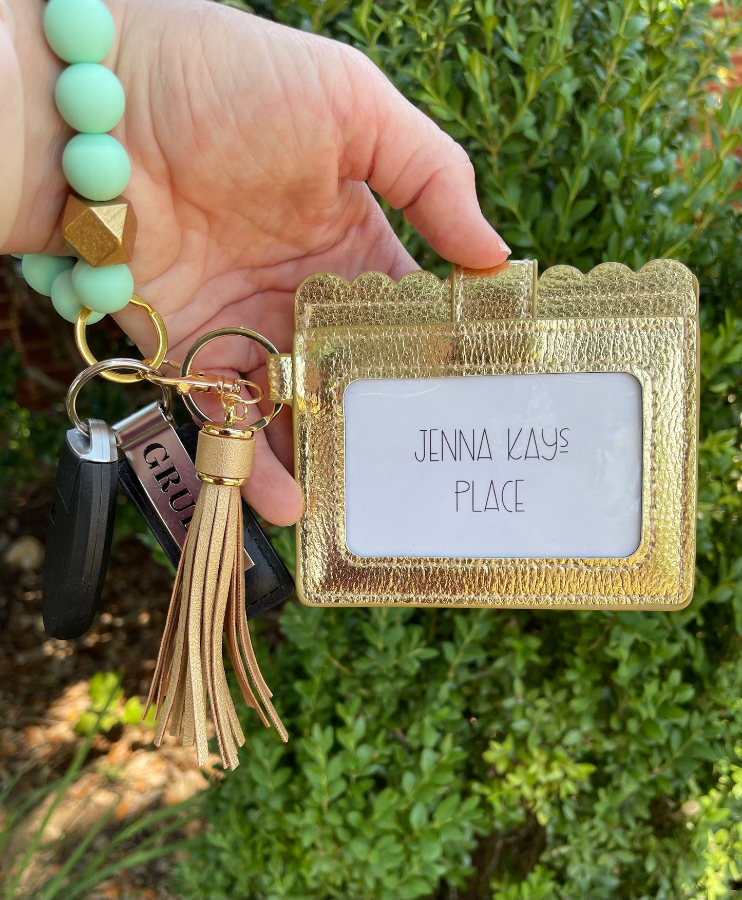 Mint O Wristband with Gold Wallet by Lanyard Lovebirds